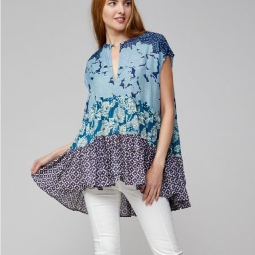 Free People Gotta Have You Blue Floral Lightweight Tunic Tiered Peplum